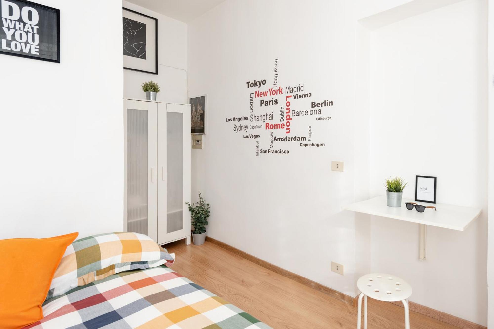 Central Little Basic Apartment Rom Exteriör bild